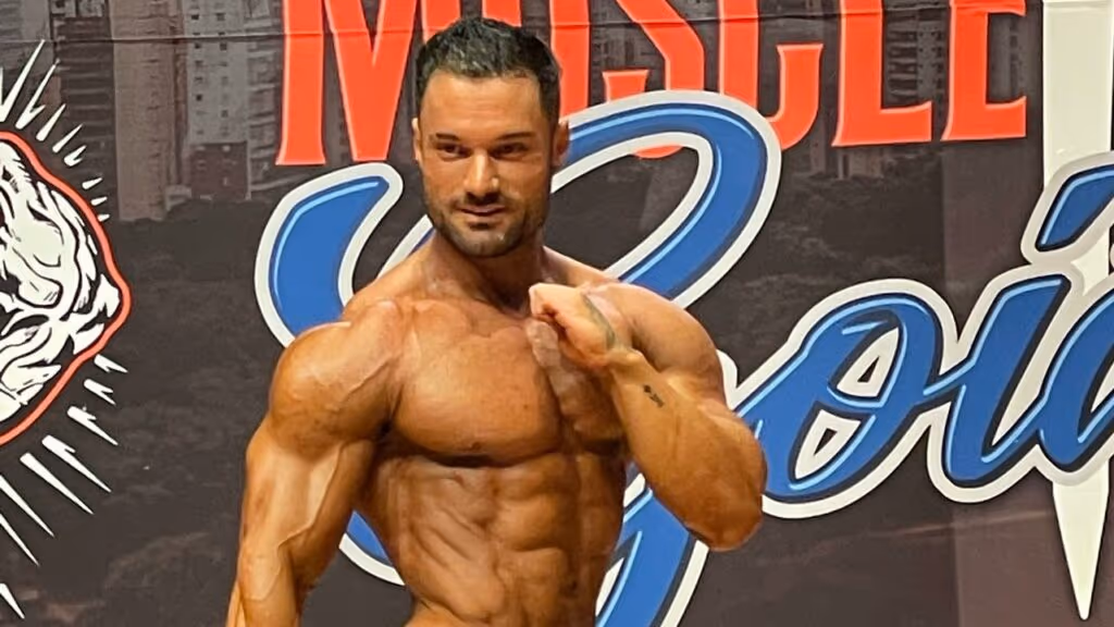 Casa do lutador Rafael Rey pega fogo no Natal