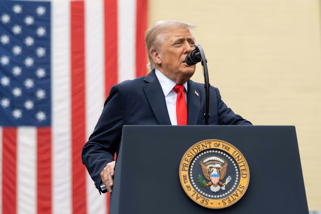 Crusoé: Trump cutuca Otan e Europa