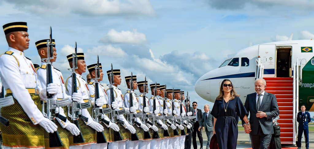 Lula ainda não desistiu do Aerojanja?
