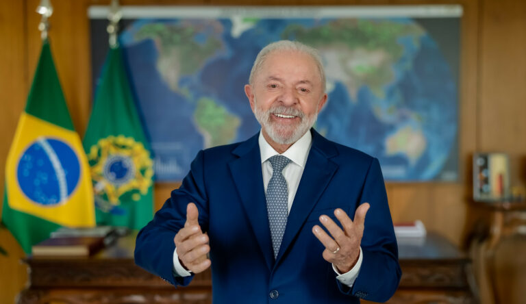 Crusoé: As elites que Lula não vê