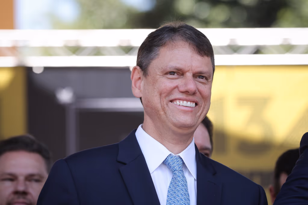 Tarcísio mantém liderança em São Paulo, indica pesquisa