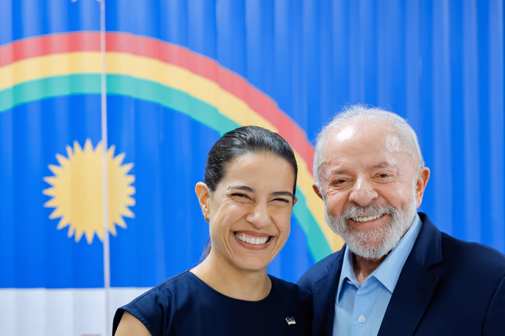 “Se fosse homem, não estava sendo vaiada”, diz governadora ao lado de Lula