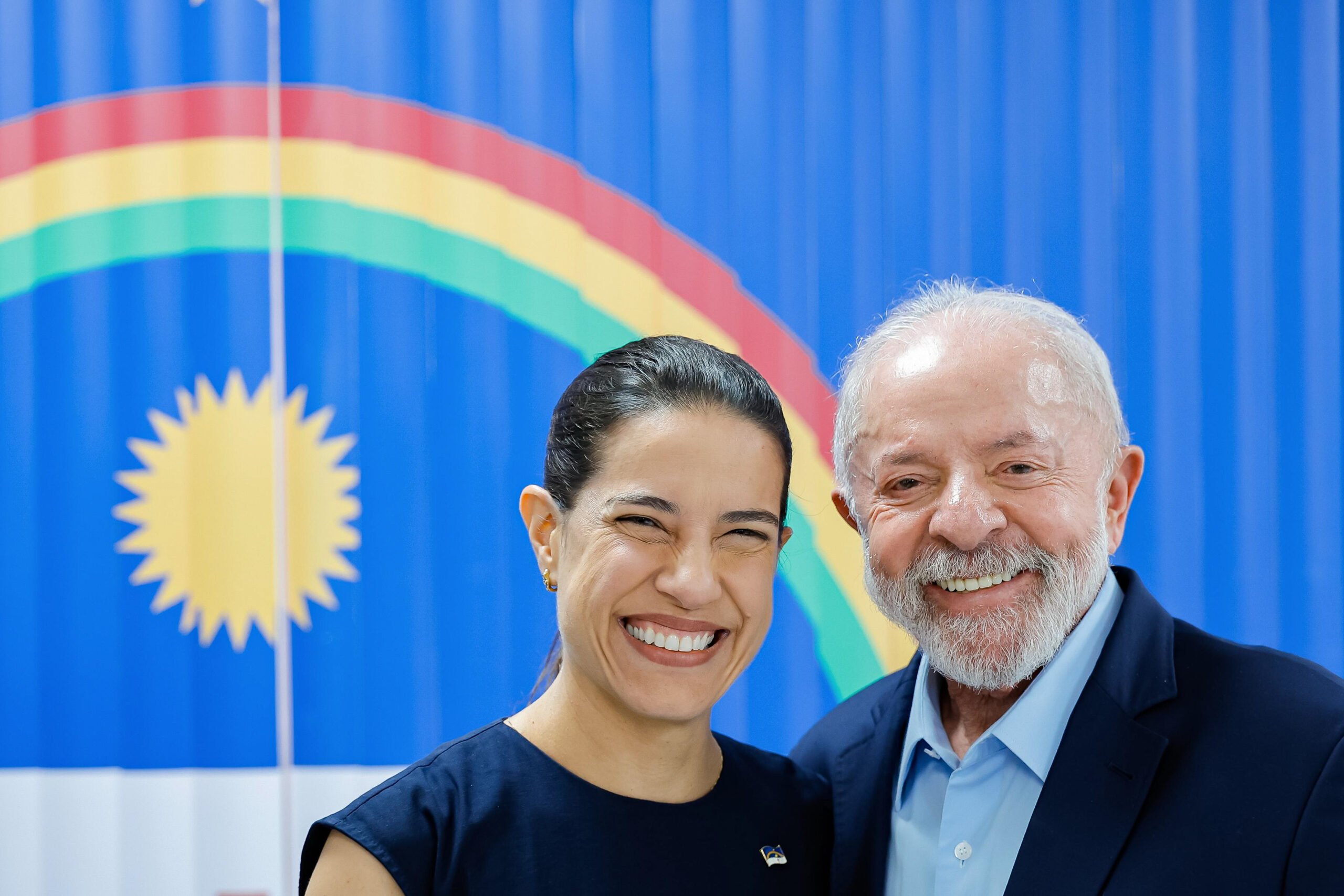 “Se fosse homem, não estava sendo vaiada”, diz governadora ao lado de Lula