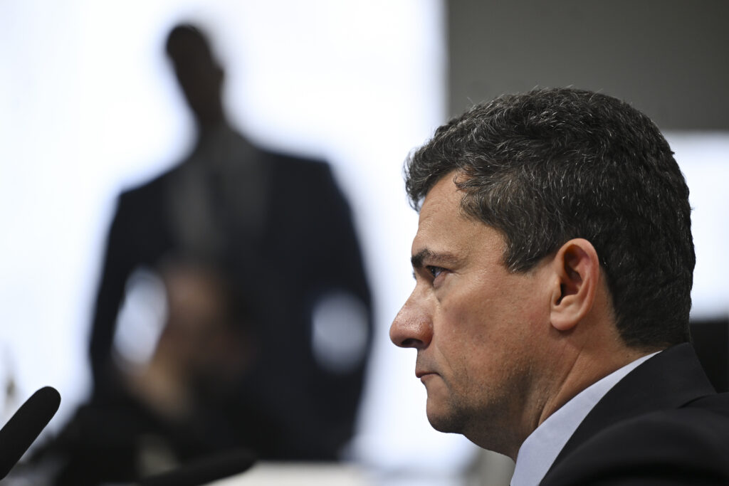 “Fim da linha”: Moro defende regime máximo para quem mata policiais