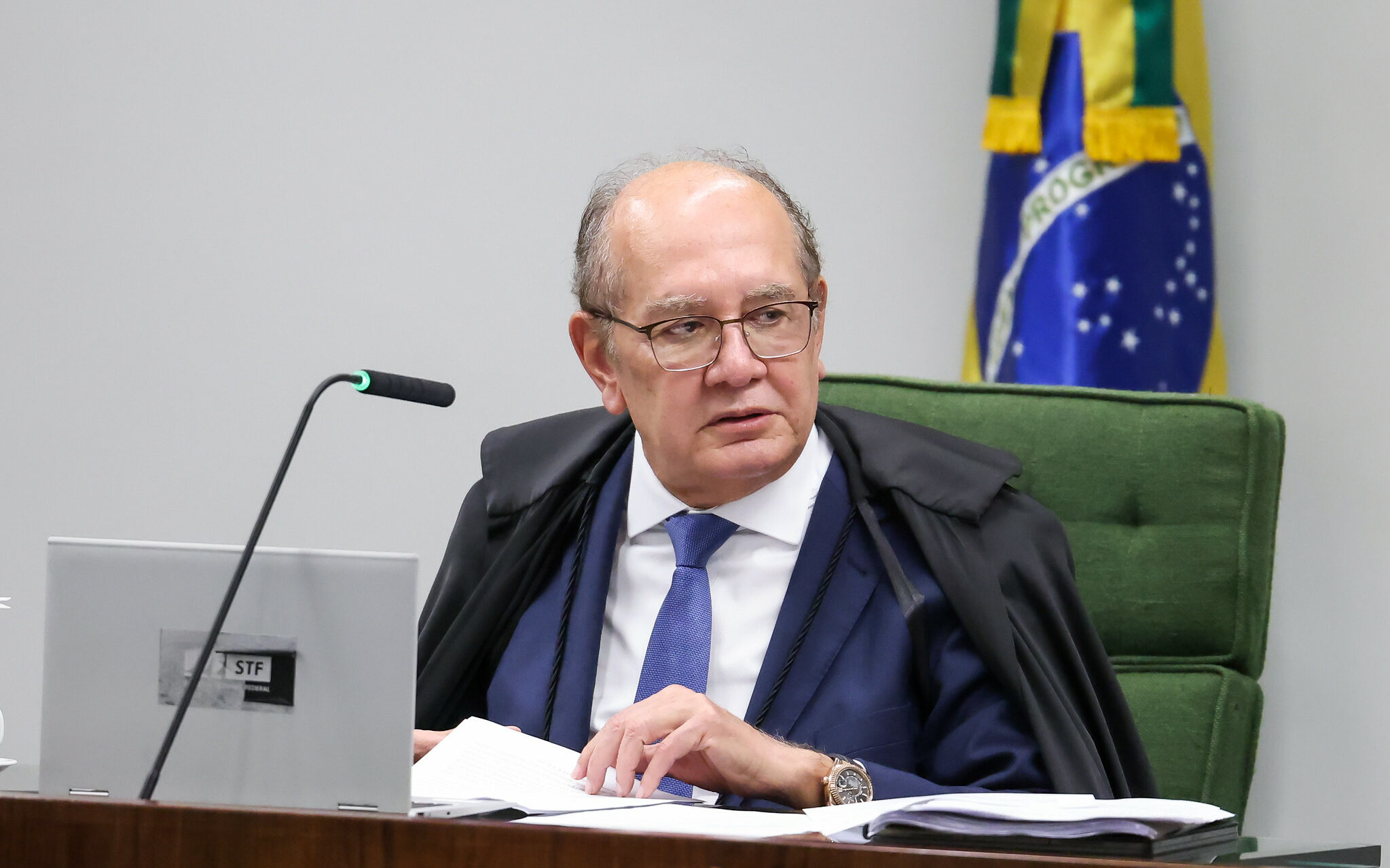 Crusoé: Gilmar Mendes atropela Constituição para blindar STF