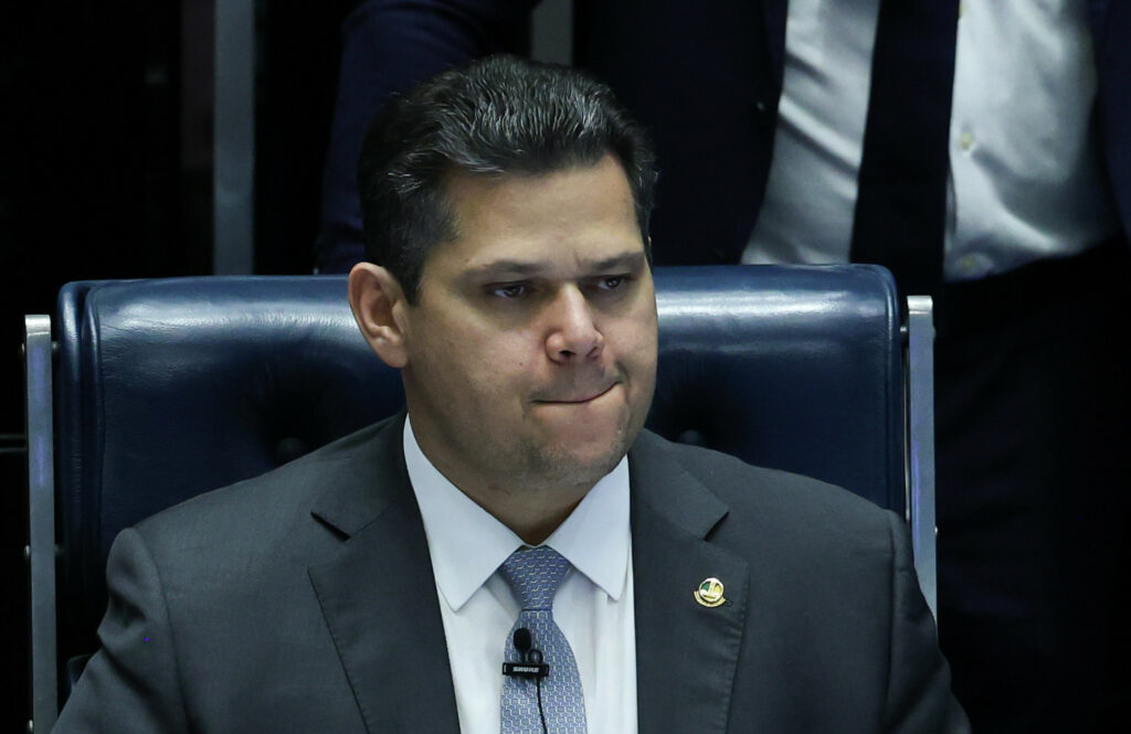 Via ‘parlamentarismo de mimimi’, PT tentou blindar Lulinha no grito e perdeu