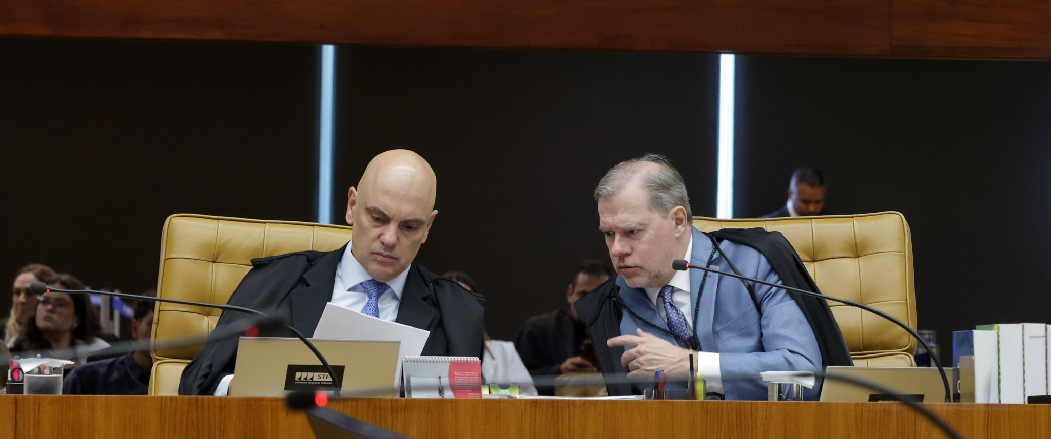 Os ministros do STF na lista de contatos do dono do Master