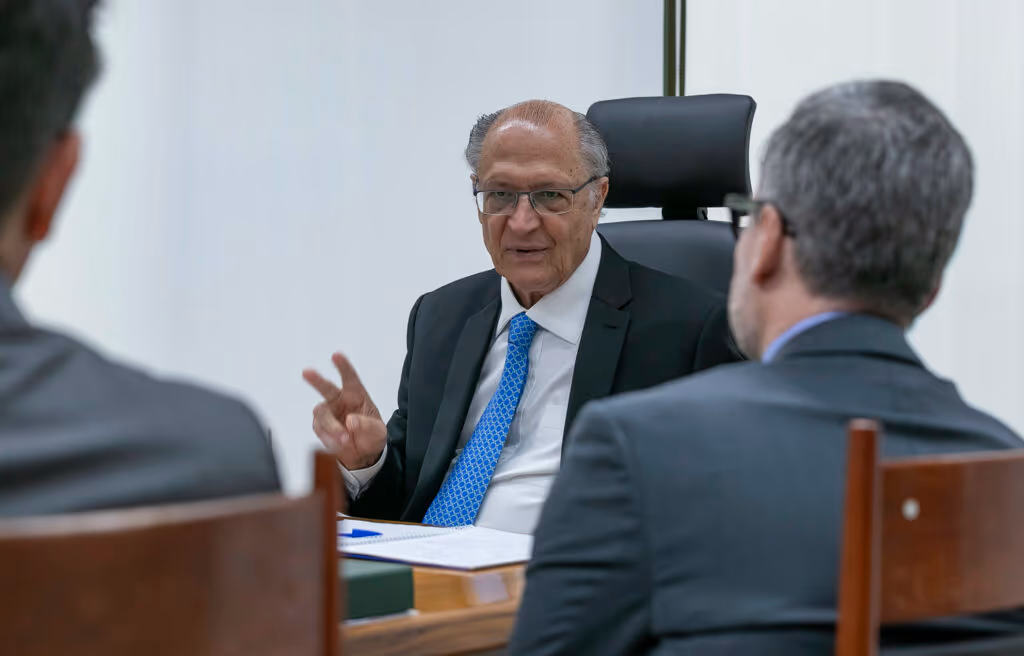 Crusoé: Alckmin sofreria até numa disputa contra Nunes em SP