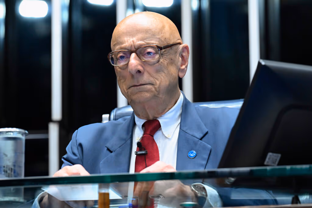 PL da Dosimetria: relator acata restringir efeitos a envolvidos no 8/1