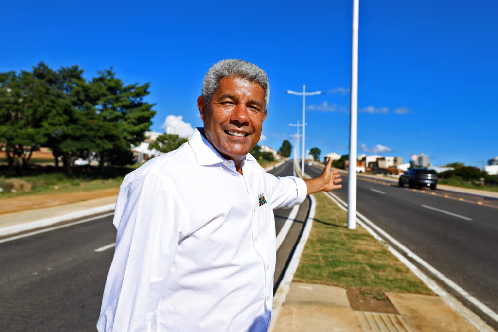 O piso tátil para lugar nenhum de Jerônimo Rodrigues