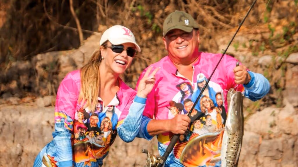 Cantor Leonardo surge internado e esposa atualiza seu estado de saúde