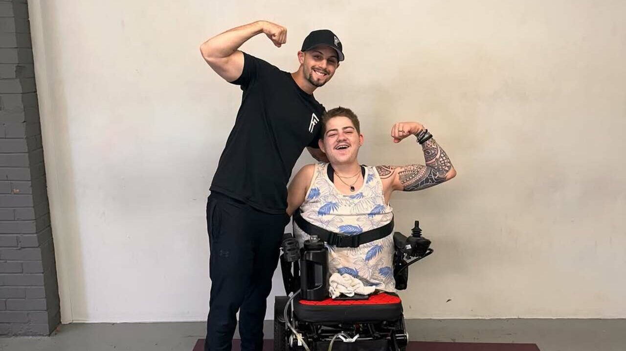 Ele foi CORTADO ao meio e se recusou a morrer