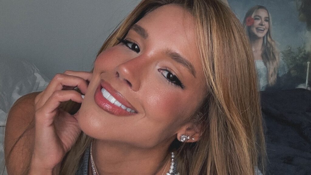 Ex-BBB anuncia morte do pai e ausência das redes sociais