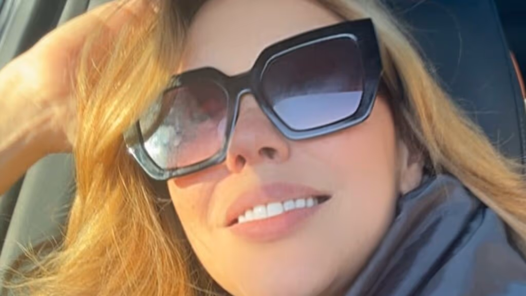 Exame assombra a cantora Simony após remissão do câncer