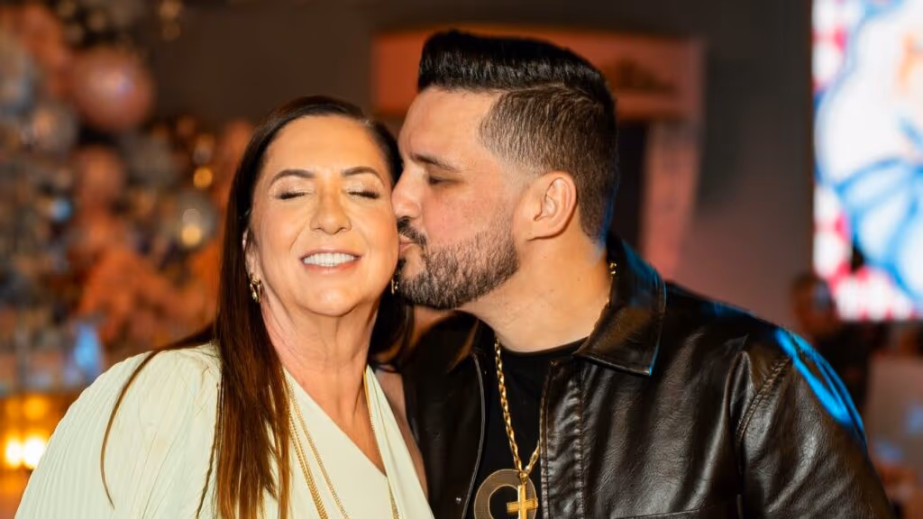 Mãe de Virginia Fonseca também termina o relacionamento