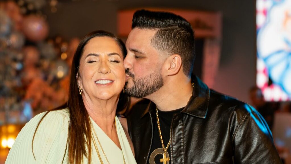 Mãe de Virginia Fonseca também termina o relacionamento