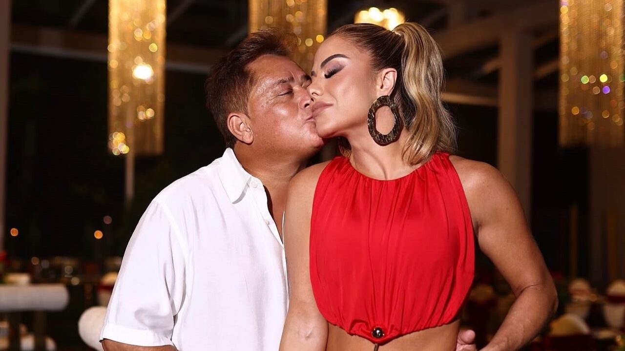 Leonardo recebe presente inusitado de Natal