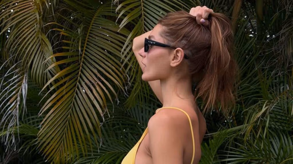 Sasha Meneghel posta foto ousada em Angra no Natal