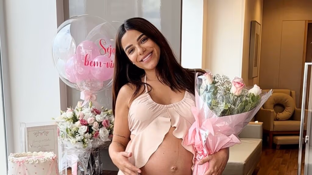 Nasce Rosamaria, a primeira filha de Key Alves