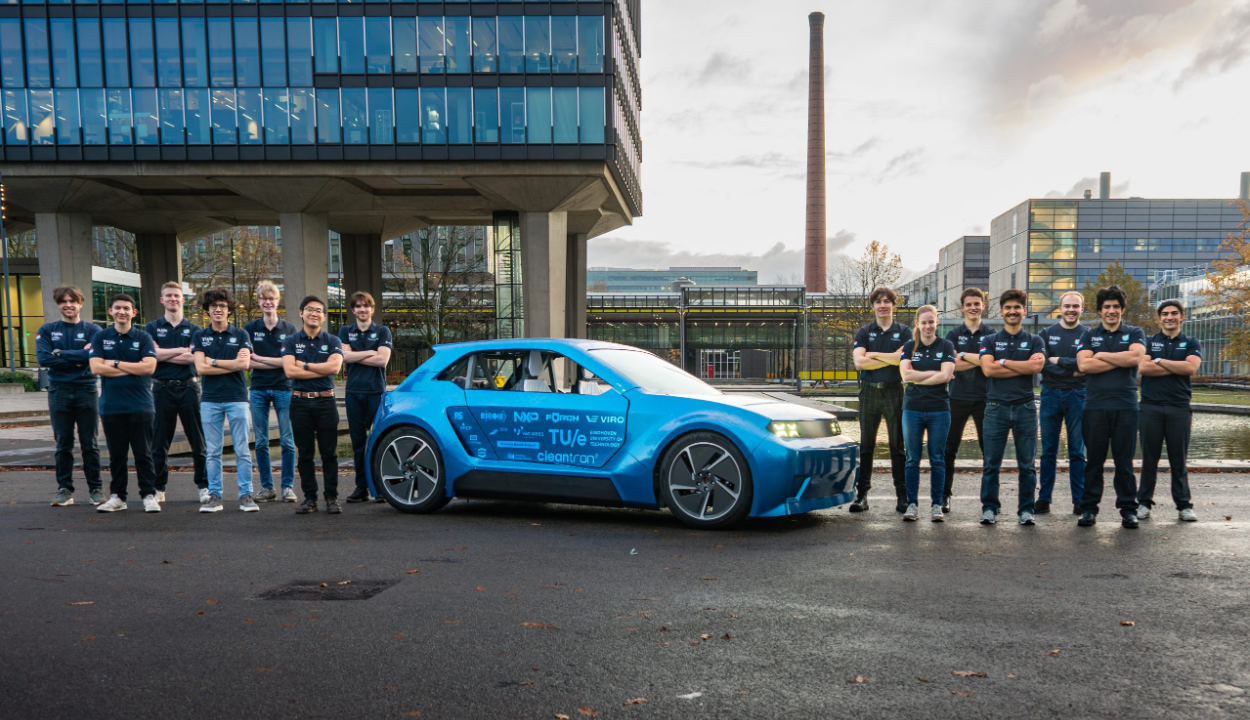 Estudantes criam carro elétrico que se desmonta e volta a estrada como se nada tivesse acontecido