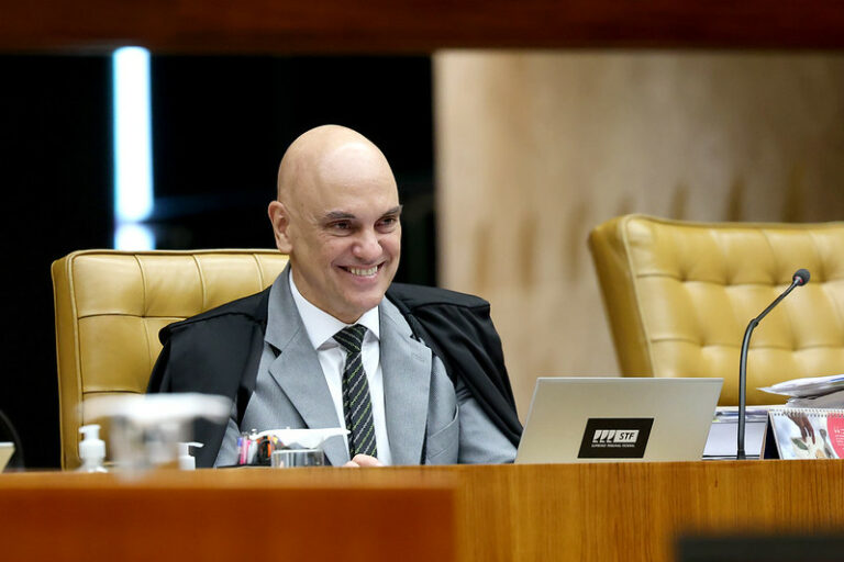 Crusoé: Moraes erra até quando acerta