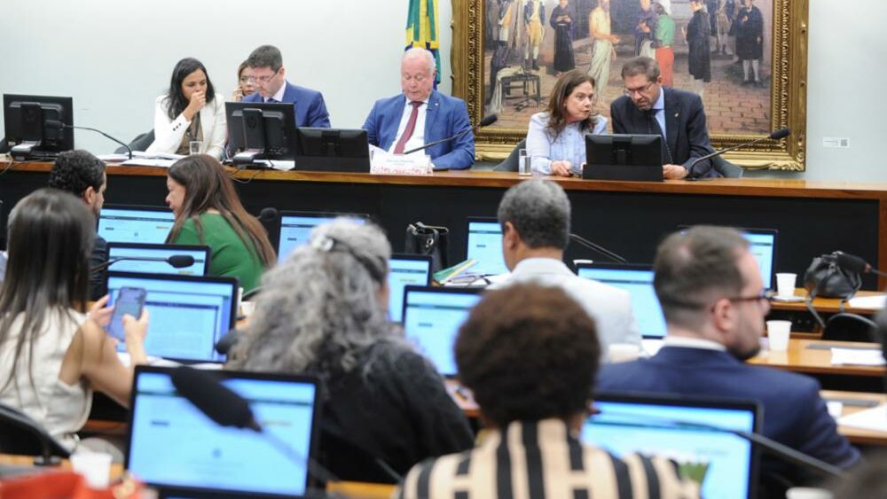 CCJ aprova redação final de projeto com regras para decisões individuais no STF