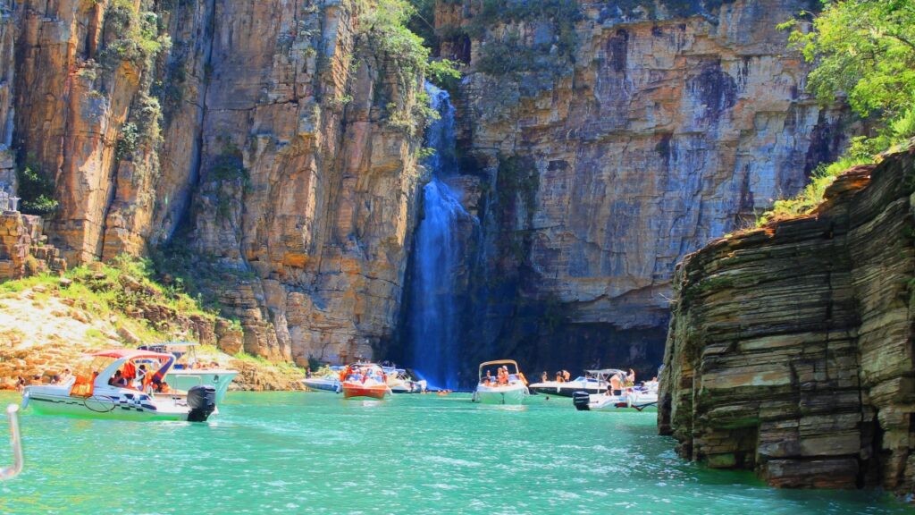 O paraíso mineiro que combina águas cristalinas e os cenários mais desejados do estado