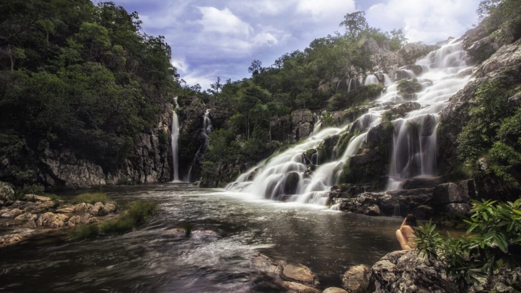 O refúgio brasileiro onde cachoeiras cristalinas e a energia da natureza mudam a forma de enxergar a vida