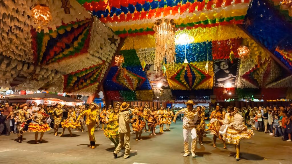 A cidade brasileira que organiza a maior festa de São João do planeta e recebe 3 milhões de visitantes