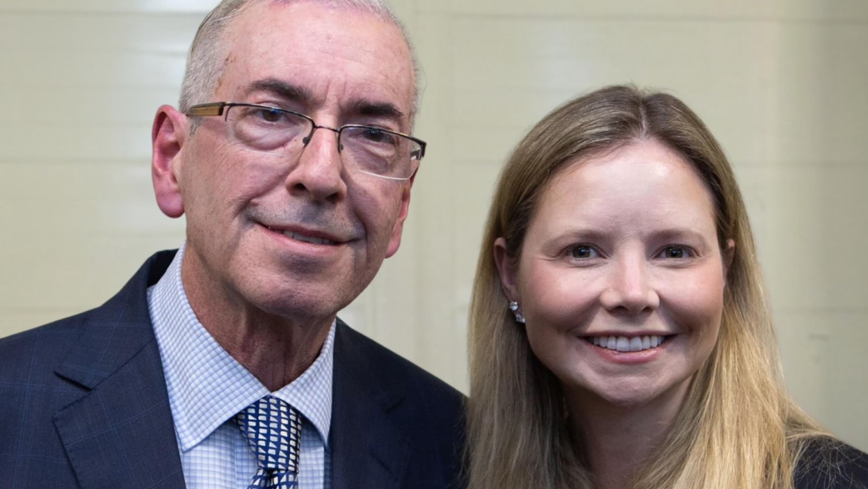 Cunha celebra 10 anos de decisão sobre impeachment de Dilma