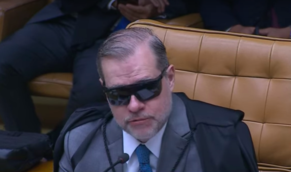 Crusoé: O que Toffoli quer esconder no caso do Master?