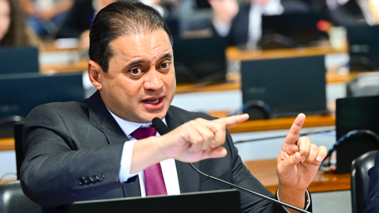 "O 'sustentáculo político' da operação criminosa" no INSS