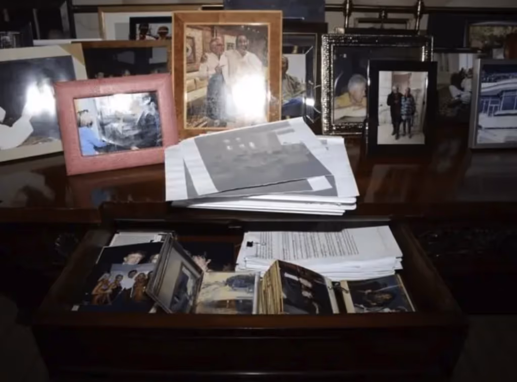 16 arquivos do caso Jeffrey Epstein somem de site oficial