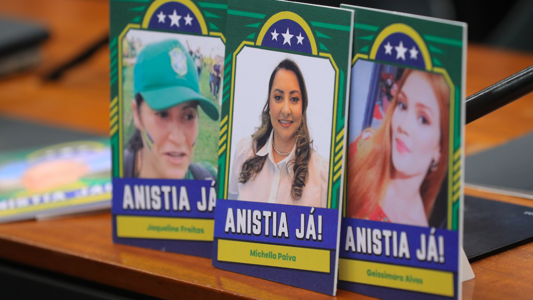 “Lula concede indulto a mães e avós, mas não às do 8 de janeiro”