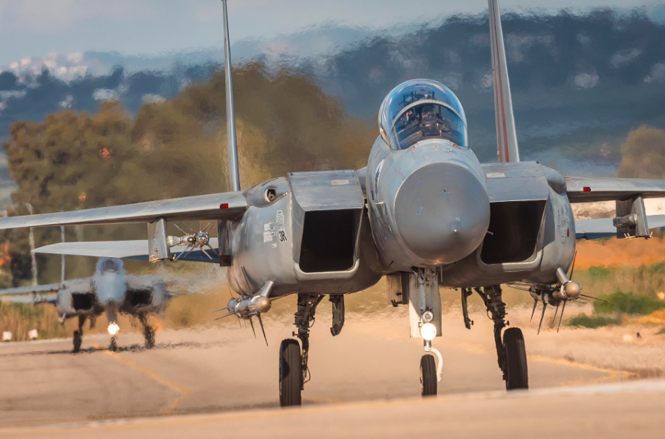 Crusoé: Israel volta a atacar o Hezbollah no Líbano