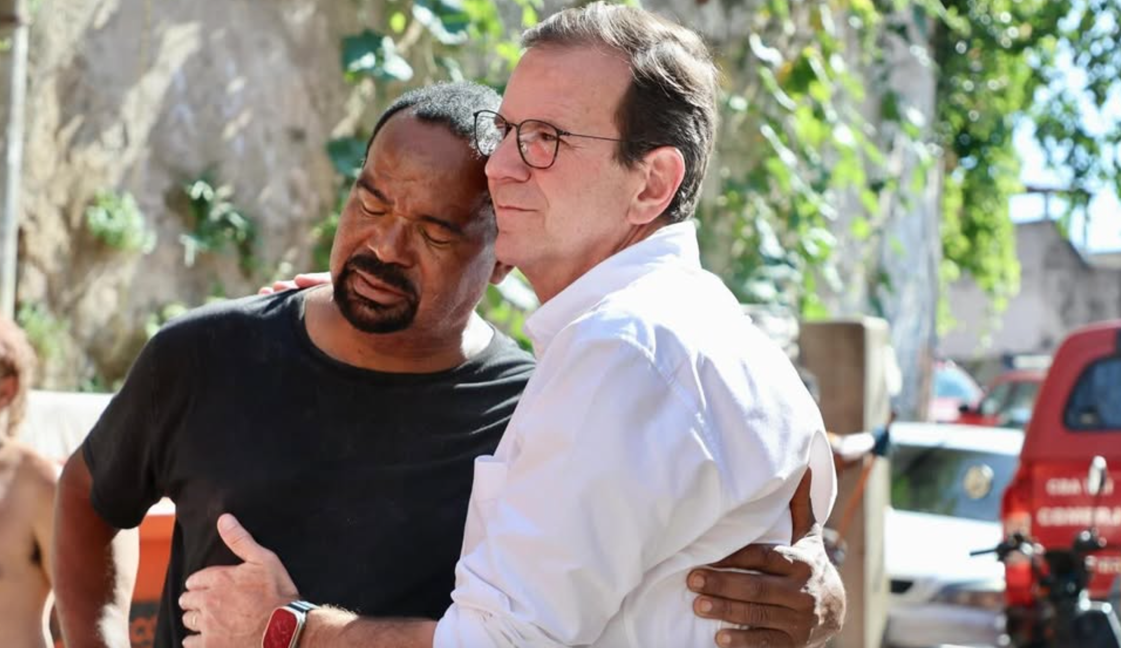 “Vagabundo presidiário(5x)”, diz Paes ao rebater Garotinho