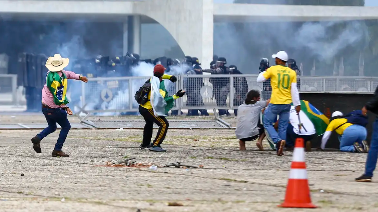 Por unanimidade, STF condena ex-membros da cúpula da PM por omissão no 8/1