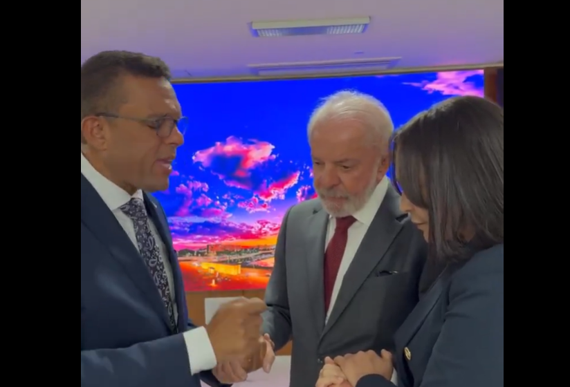 Uma oração (filmada) para Lula