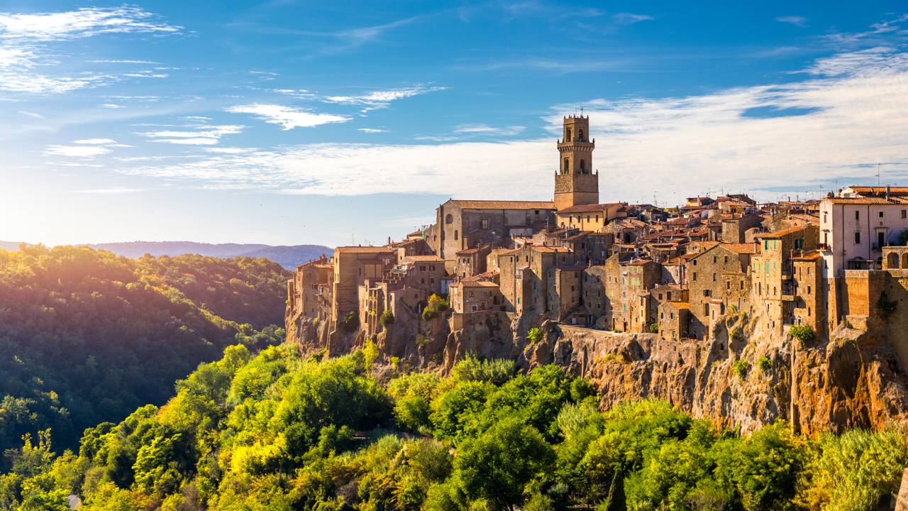 Cidade medieval italiana oferece 20 mil euros para novos moradores