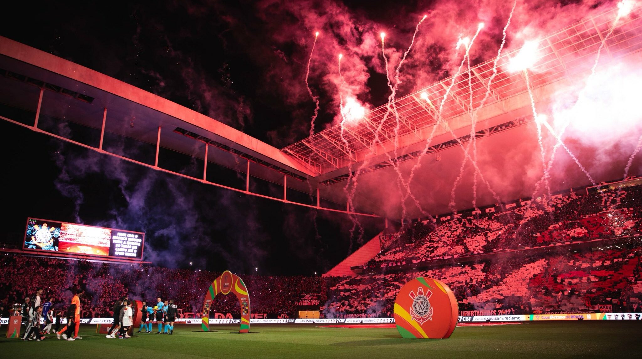 Corinthians empata com o Vasco em Itaquera na 1° final da Copa do Brasil