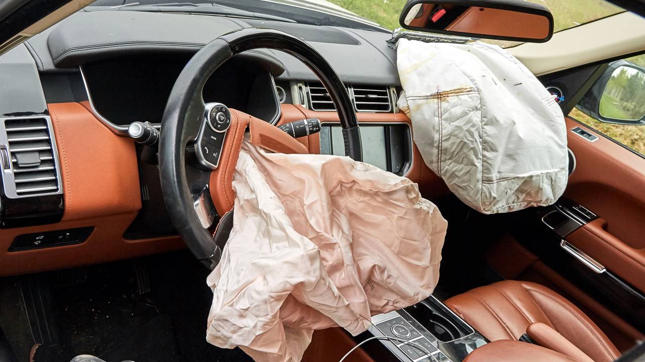 Empresa de acessório automotivo é denunciada por airbags com defeito