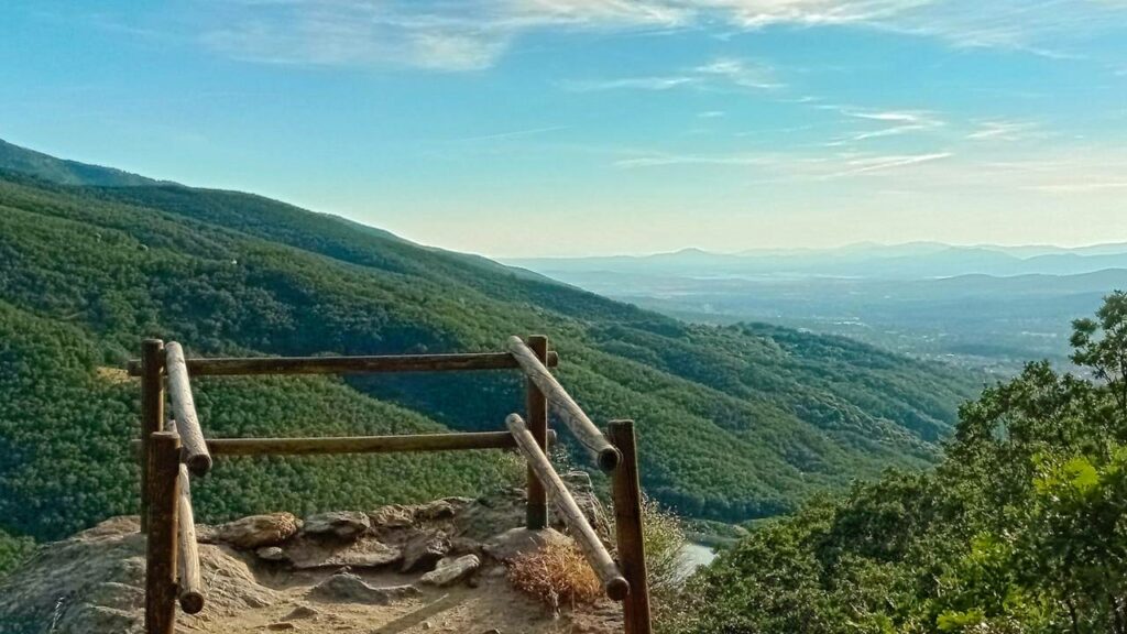 Espanha oferece até € 27.000 para casal morar em vila e facilidade de cidadania espanhola