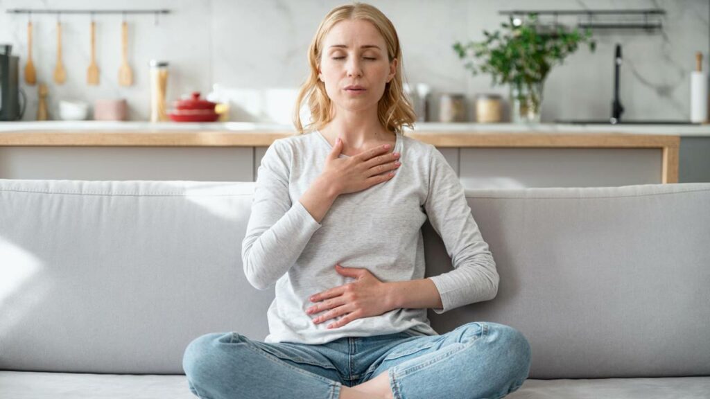 Está com soluço? Esse padrão respiratório (4-7-8) resolve em 94% das vezes em até 60 segundos