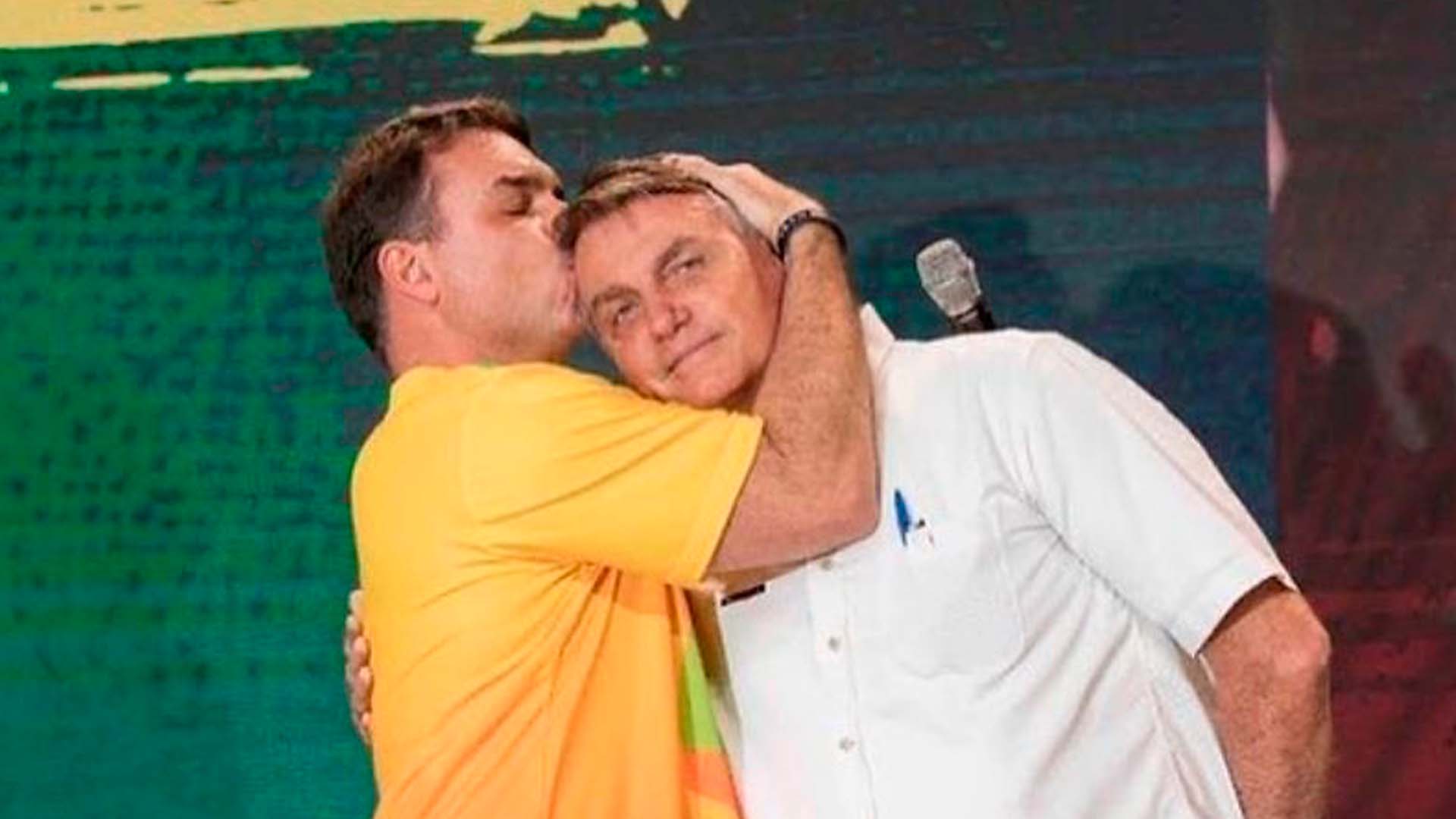 Crusoé: Bolsonaro merece estar preso para maioria dos brasileiros, segundo Quaest