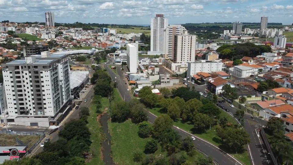 A cidade do interior paulista construiu qualidade de vida em silêncio e hoje atrai famílias de todo o Brasil