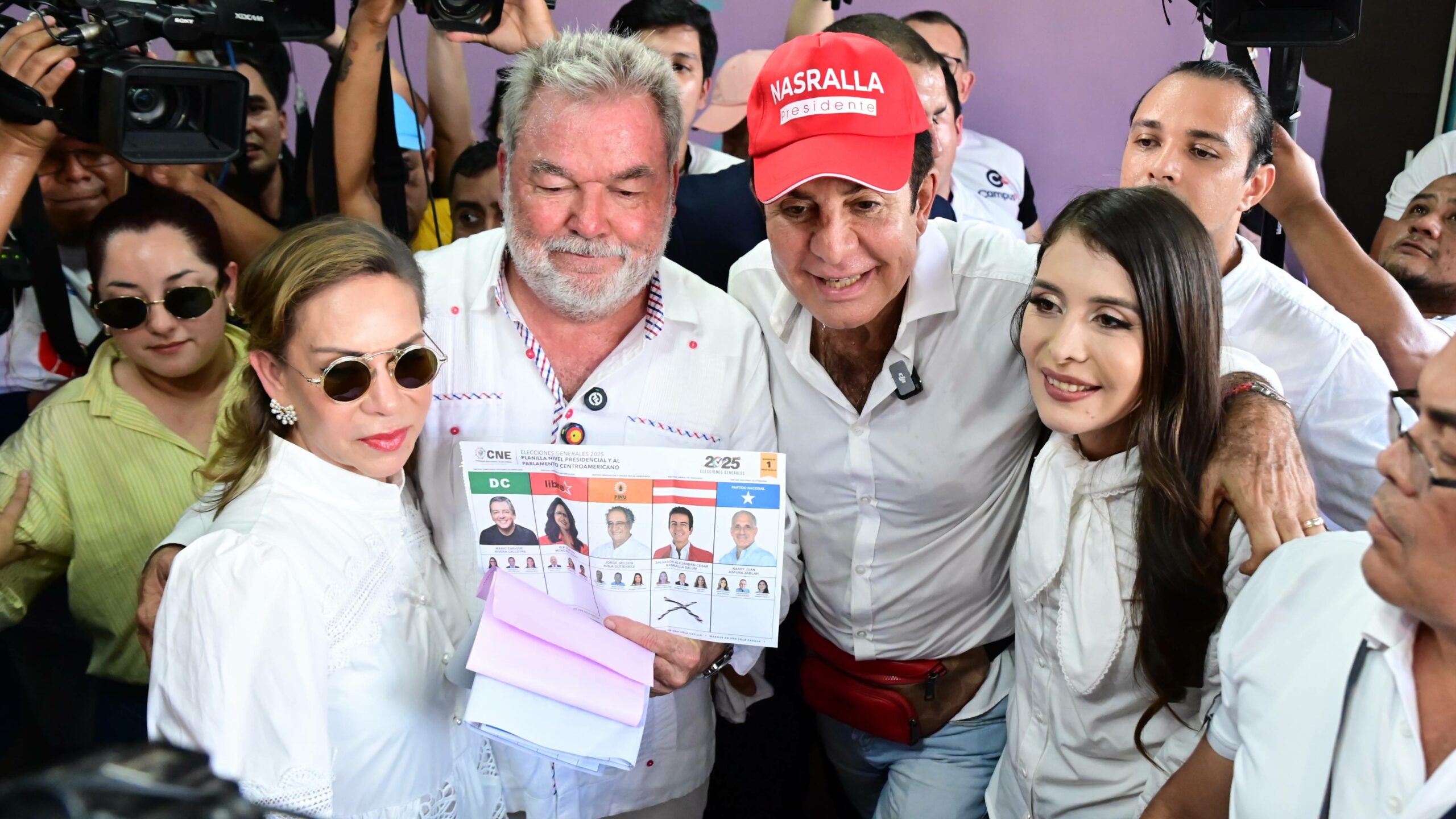 EUA pedem “paciência” para contagem dos votos em Honduras