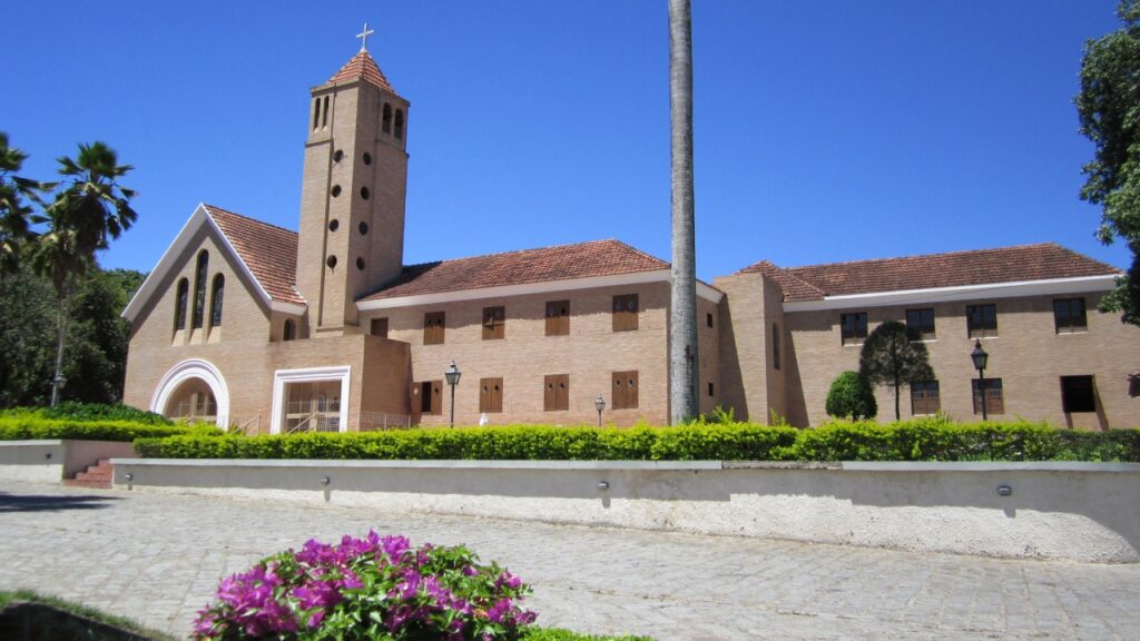 Cidade conhecida como a Suíça Pernambucana encanta visitantes com seu clima único no Nordeste