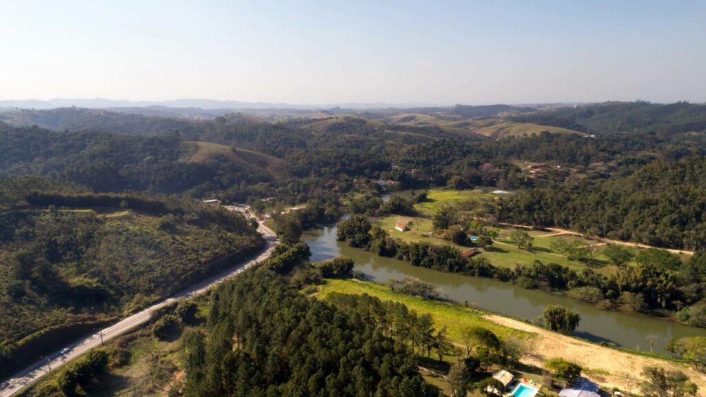 A cidade do interior paulista onde o rio dita o ritmo, o silêncio domina e a qualidade de vida é real