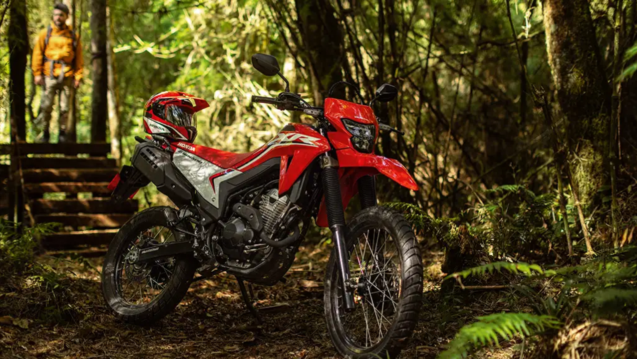Nova Honda Tornado 300 é trail de verdade ou só pose de off-road urbano?