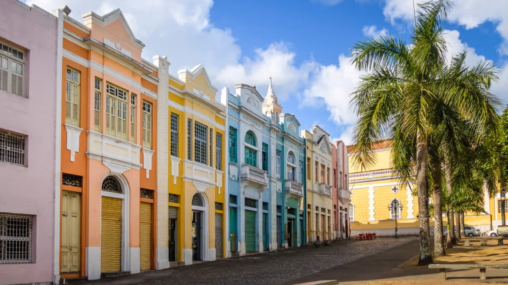 A cidade do Nordeste que proíbe prédios altos na orla para garantir o frescor e a vida boa dos moradores